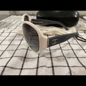CHANEL sunglasses